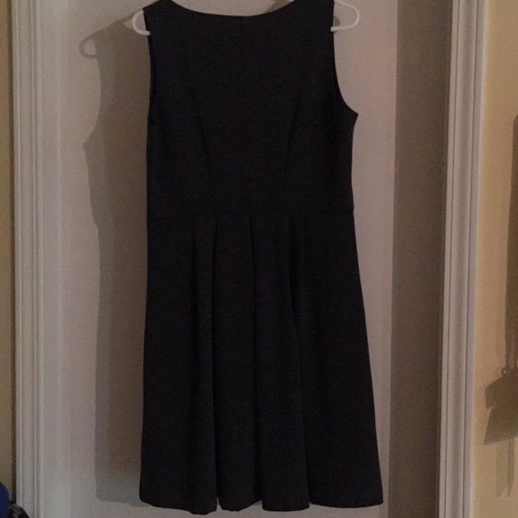 Jumper - Picture 2 of 3